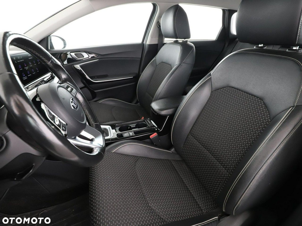 Kia Ceed SW 1.6 GDI DCT OPF Plug-in-Hybrid Spirit - 13