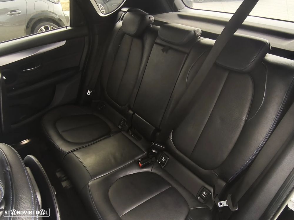 BMW 216 Active Tourer d Pack M - 8