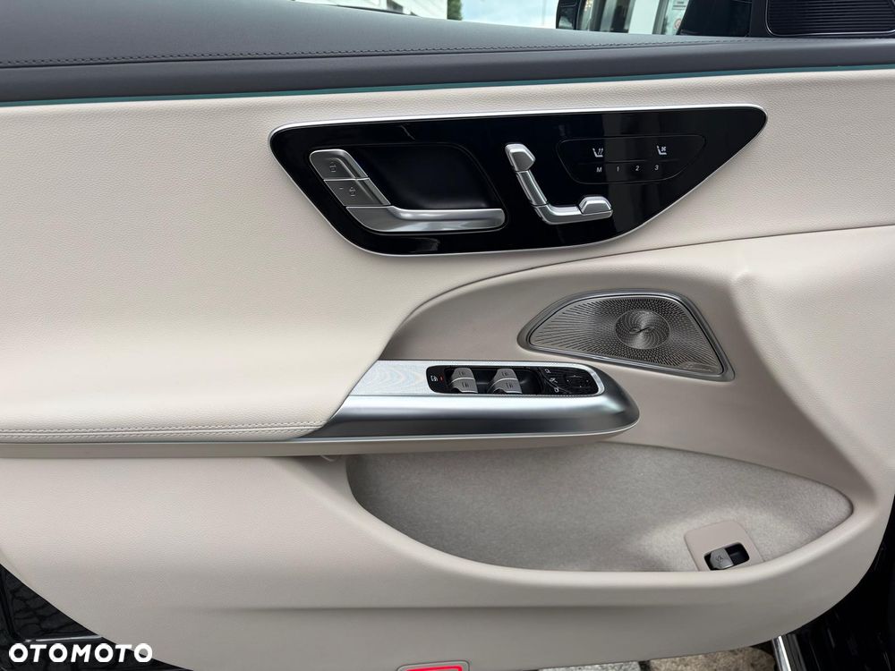 Mercedes-Benz Klasa E 220 d mHEV 4-Matic Exclusive 9G-Tronic - 15