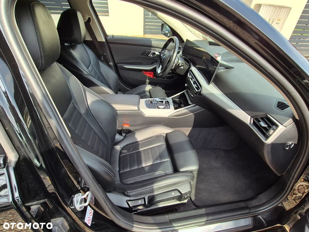 BMW Seria 3 320i Sport Line - 10