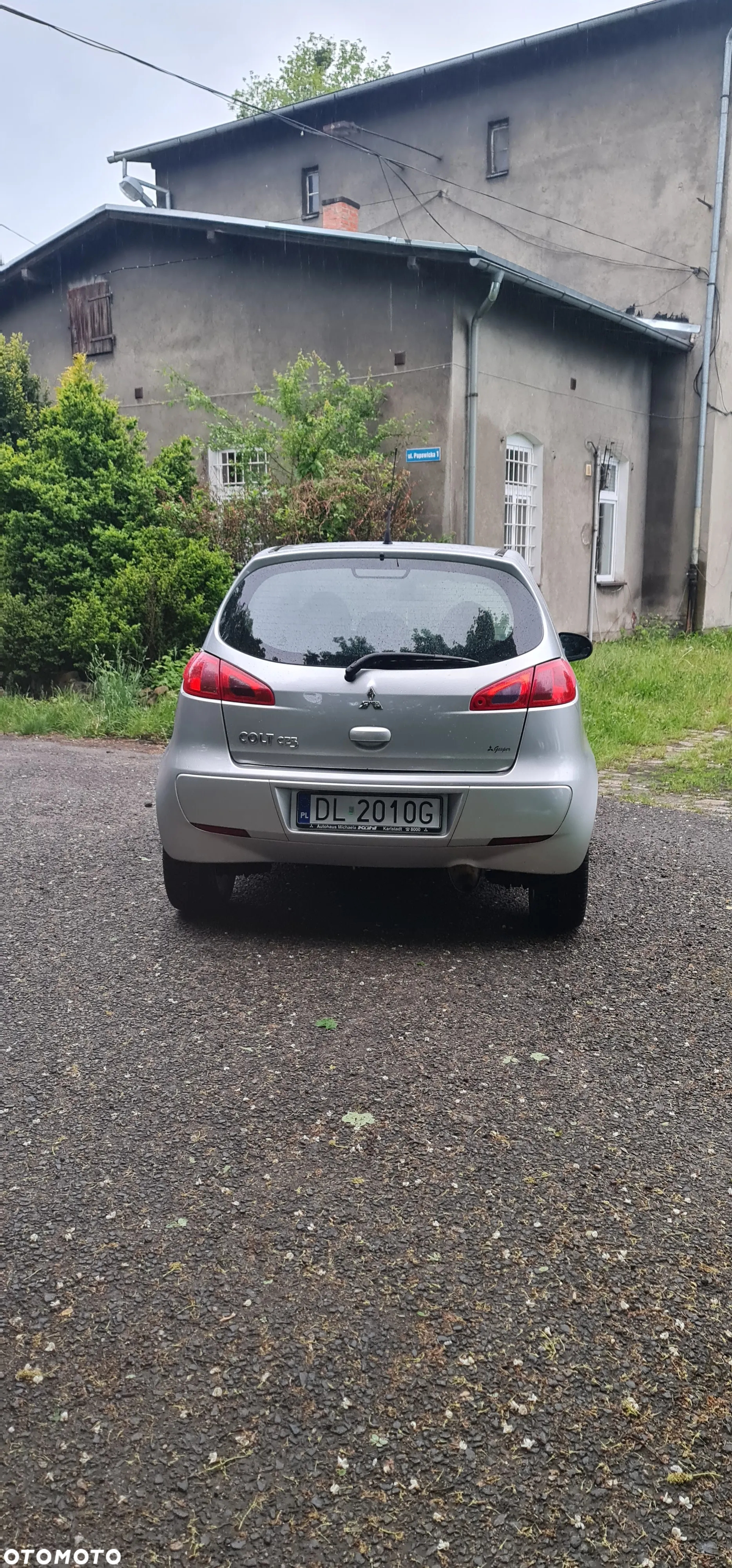 Mitsubishi Colt - 4