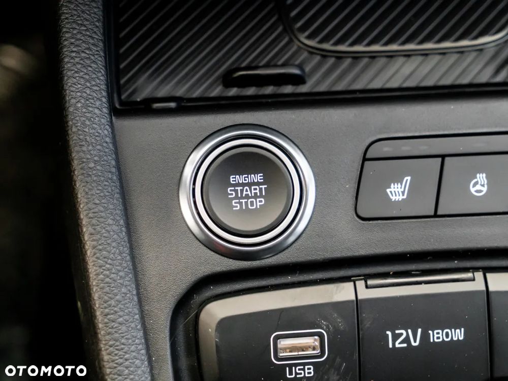 Kia Stonic 1.0 T-GDI Business Line - 26