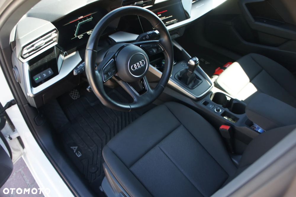 Audi A3 Sportback 30 TDI Advanced - 8
