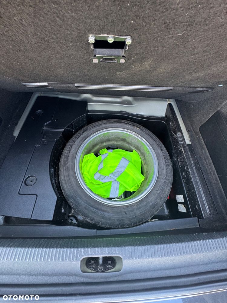 Volkswagen Passat 2.0 TDI Comfortline - 33