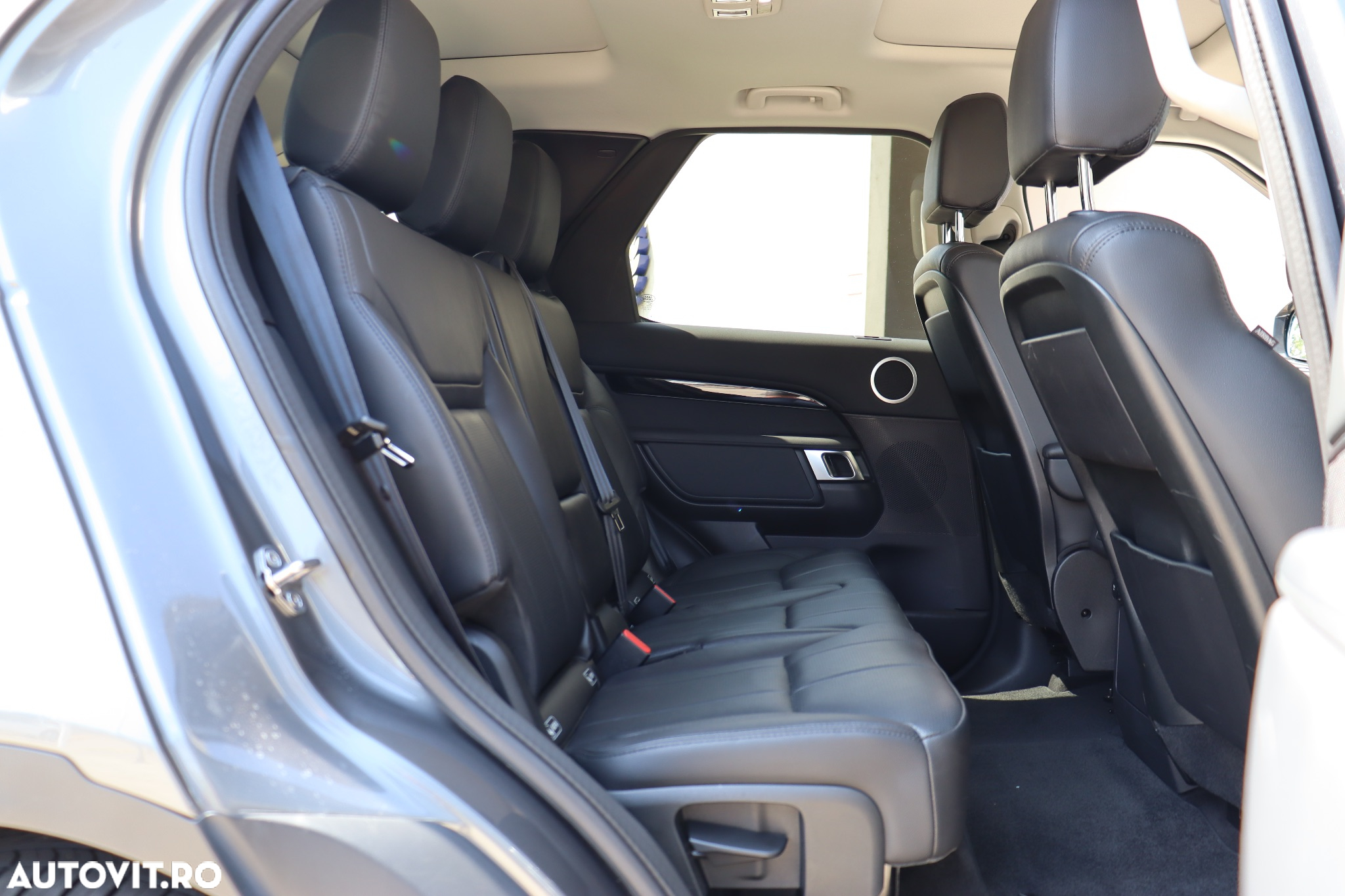 Land Rover Discovery 3.0 L TD6 HSE - 27