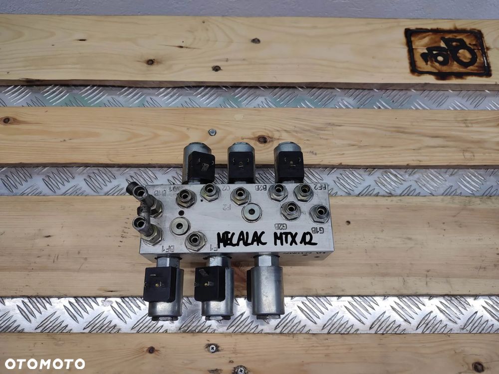 Blok hydrauliczny Mecalac MTX 12 (6090199 VMF) - 1