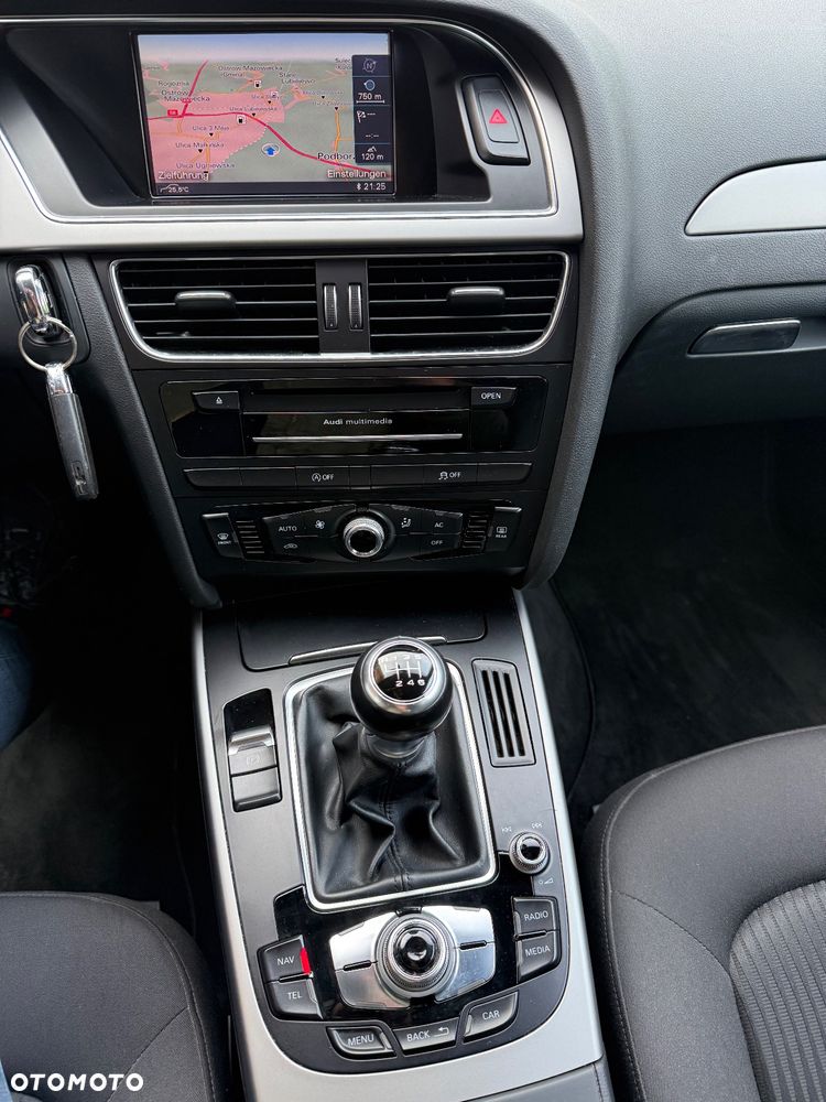 Audi A4 Avant 2.0 TDI DPF Attraction - 32