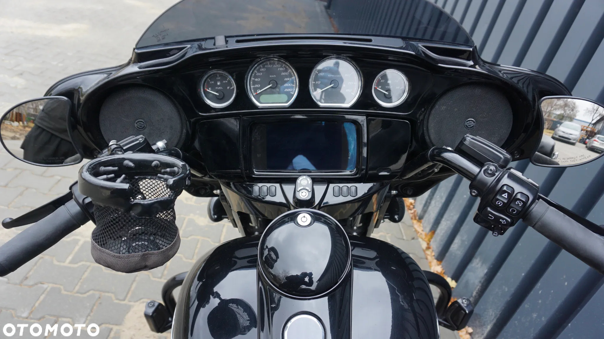 Harley-Davidson Touring Street Glide - 11
