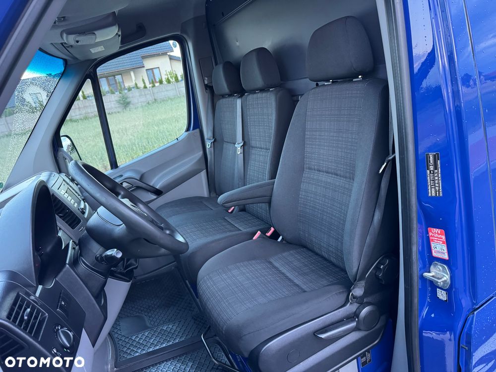 Mercedes-Benz Sprinter - 7