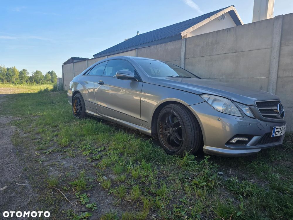 Mercedes-Benz Klasa E 350 CDI DPF BlueEFFICIENCY 7G-TRONIC Avantgarde - 2