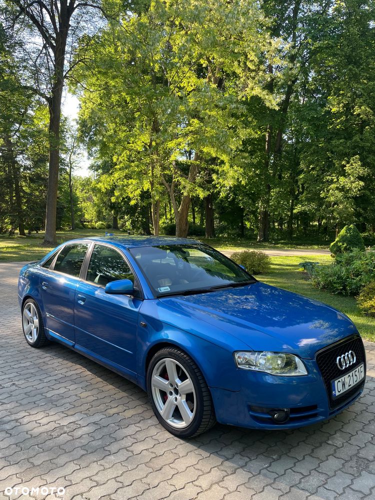 Audi A4 Limousine 2.0 T FSI quattro - 1