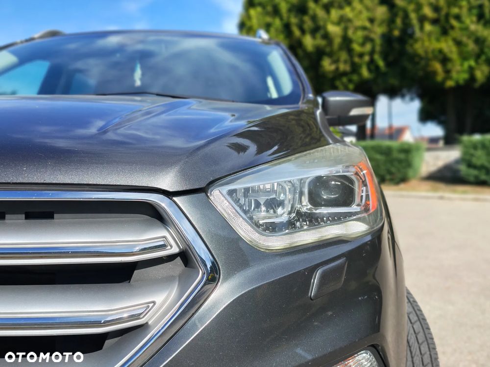 Ford Kuga 2.0 TDCi 4x4 Titanium - 3