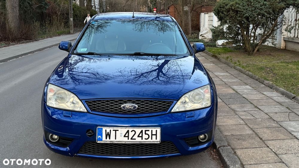 Ford Mondeo V6 ST 220 - 1
