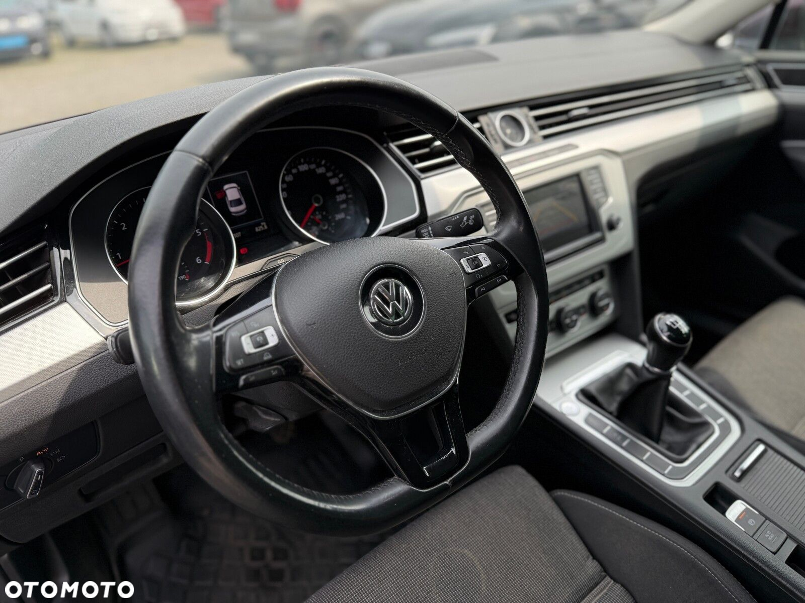 Volkswagen Passat 2.0 TDI BMT Comfortline - 8