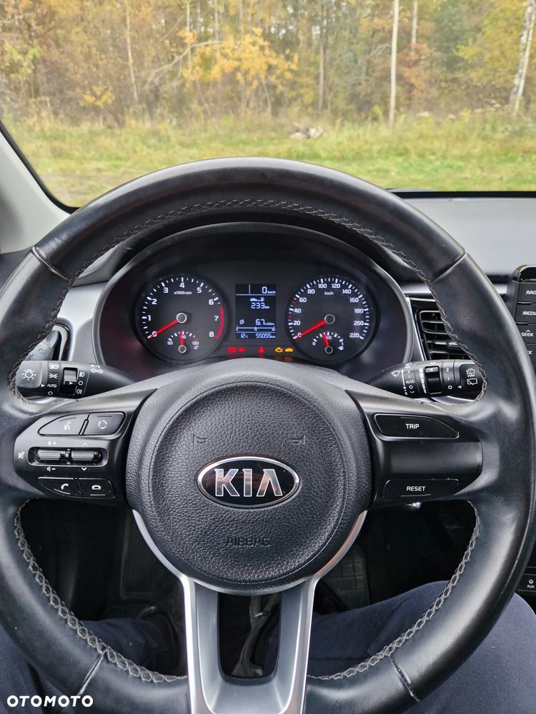 Kia Rio - 27