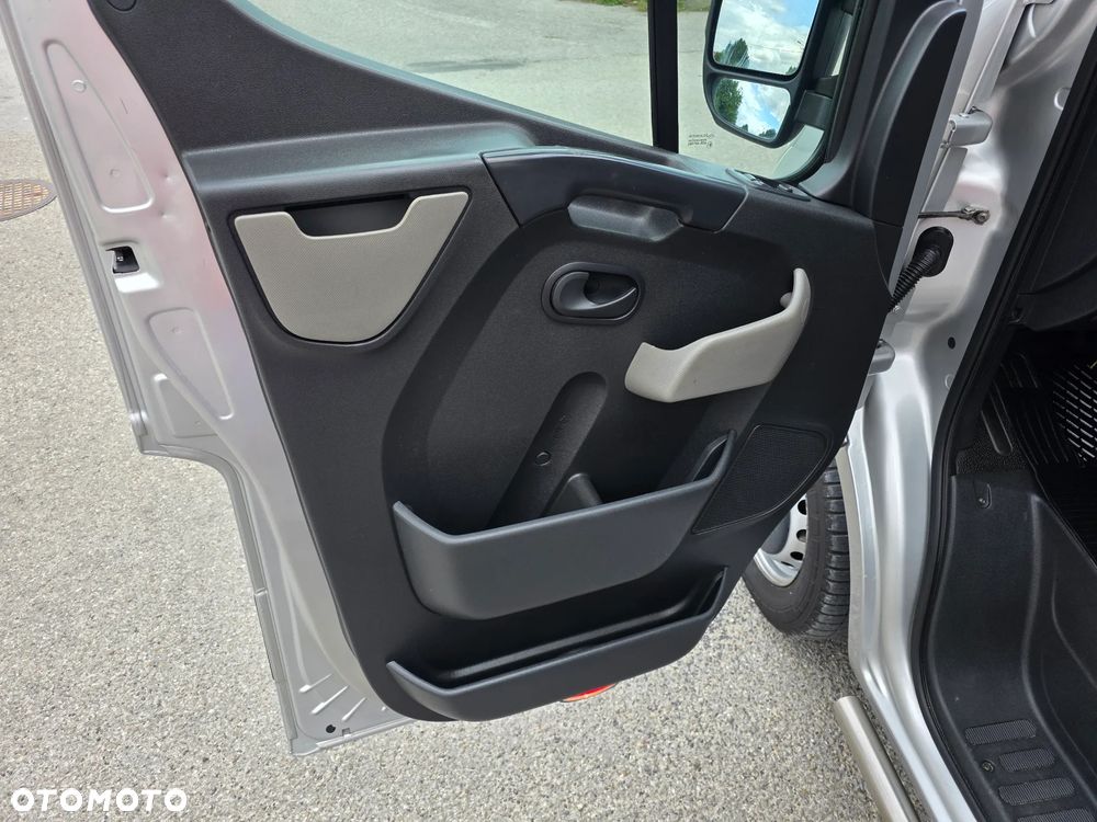 Renault Master - 13