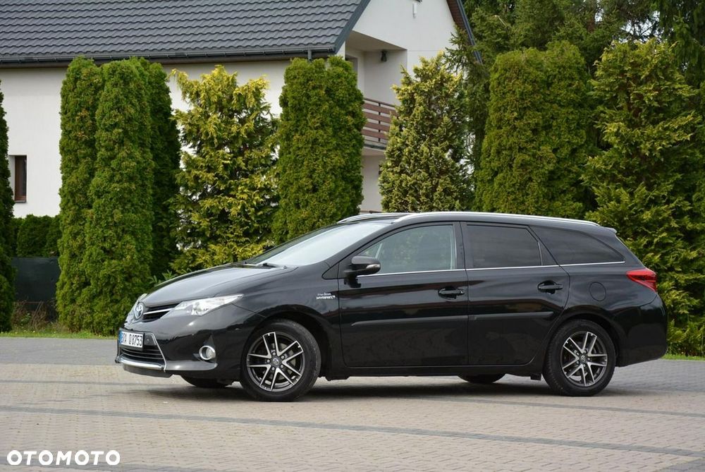 Toyota Auris Hybrid 135 Premium - 4