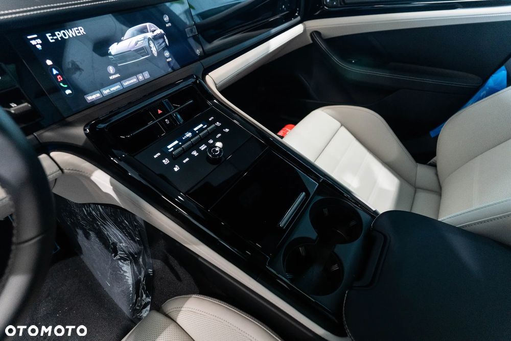 Porsche Panamera 4S E-Hybrid PHEV - 26