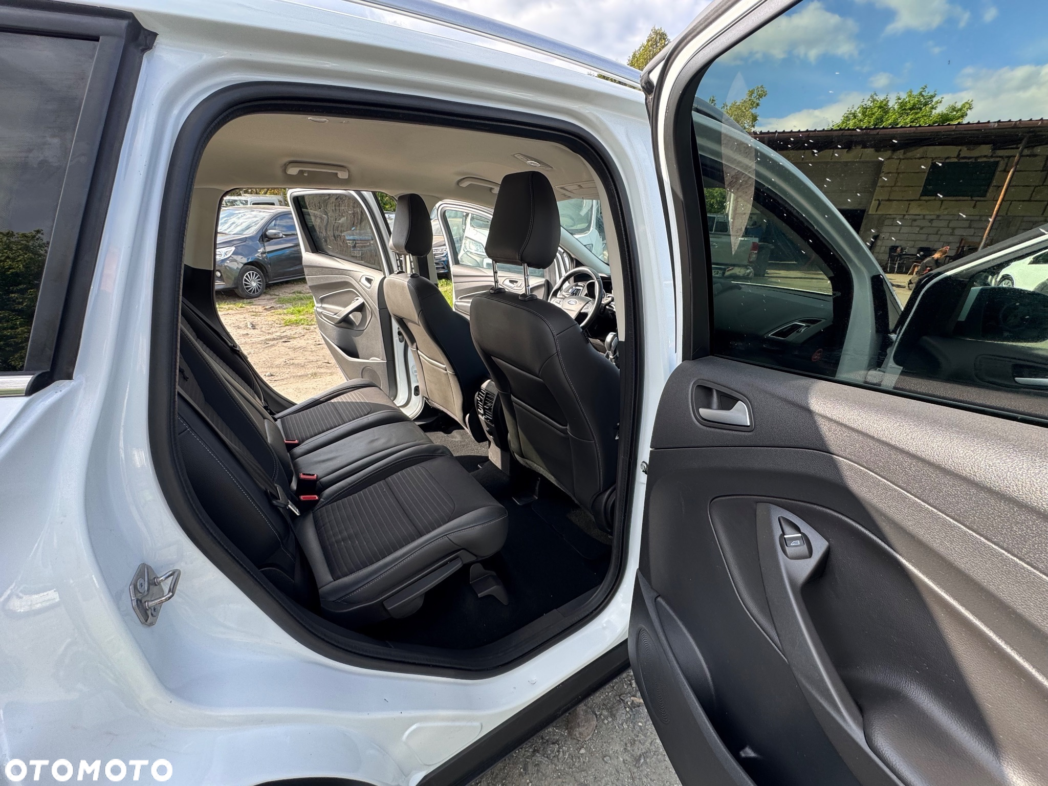 Ford Kuga - 9