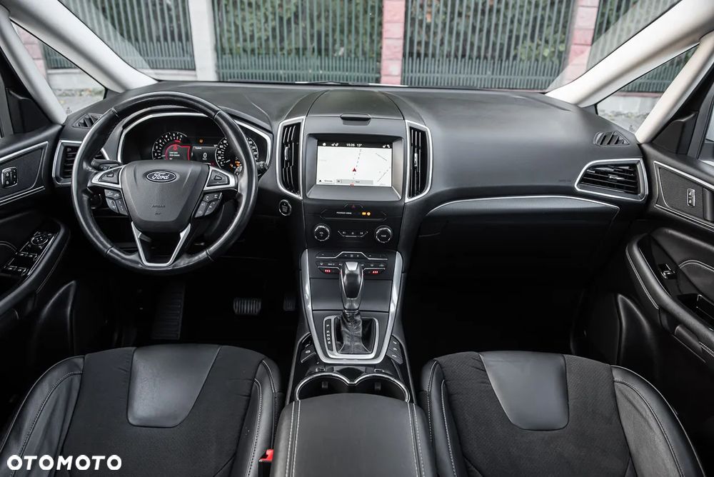 Ford S-Max 2.0 TDCi Allrad Titanium - 30