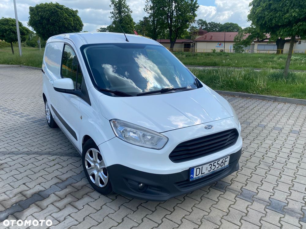 Ford Transit Courier - 1
