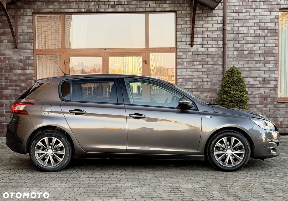 Peugeot 308 1.2 PureTech GPF Allure S&S - 16