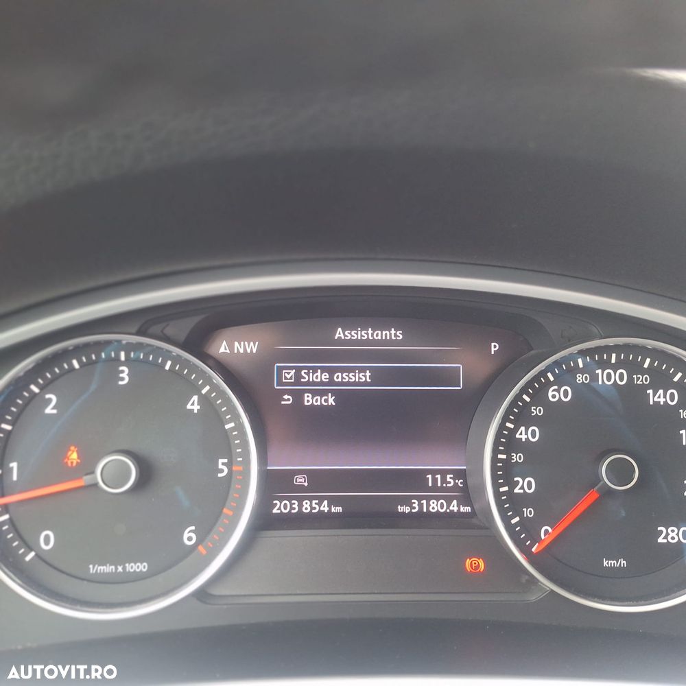 Volkswagen Touareg - 9