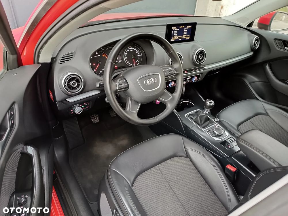 Audi A3 Sportback 1.6 TDI (clean diesel) Ambiente - 12