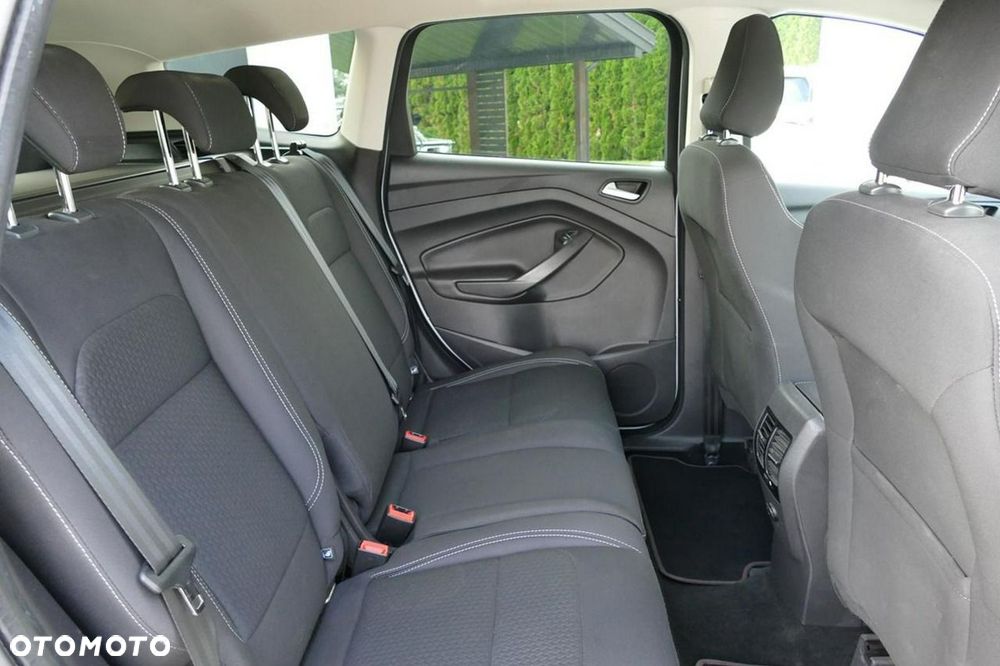 Ford Kuga 1.5 EcoBoost 2x4 Titanium - 33
