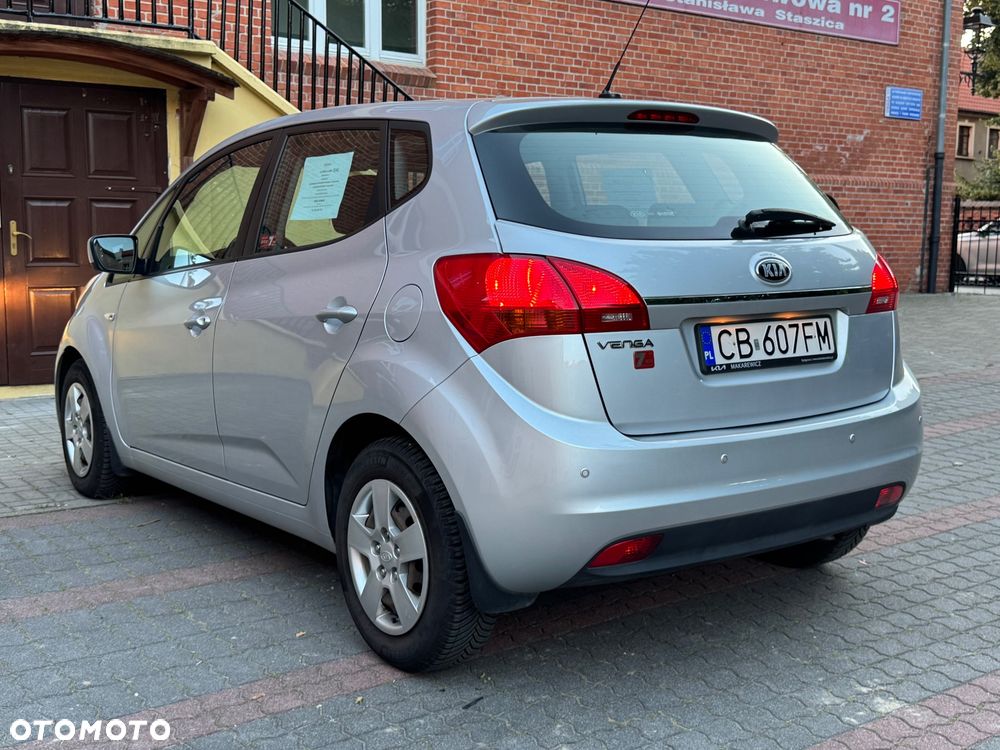 Kia Venga 1.6 L - 15