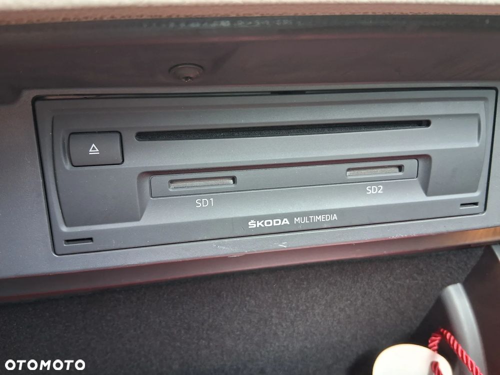 Skoda Superb 2.0 TSI 4x4 L&K DSG - 29