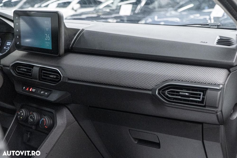 Dacia Logan TCe 90 MT6 Prestige - 36