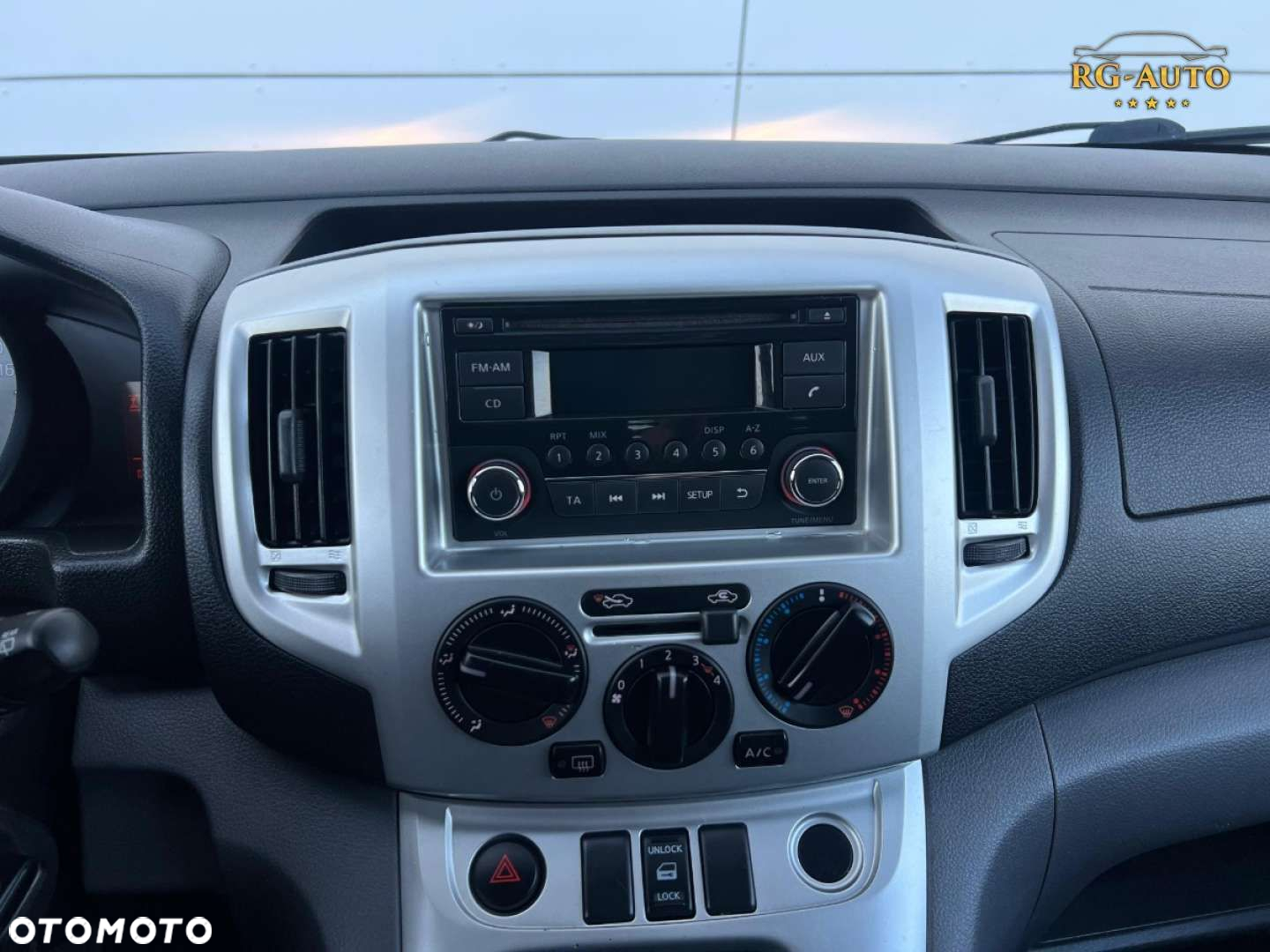 Nissan NV200 - 35