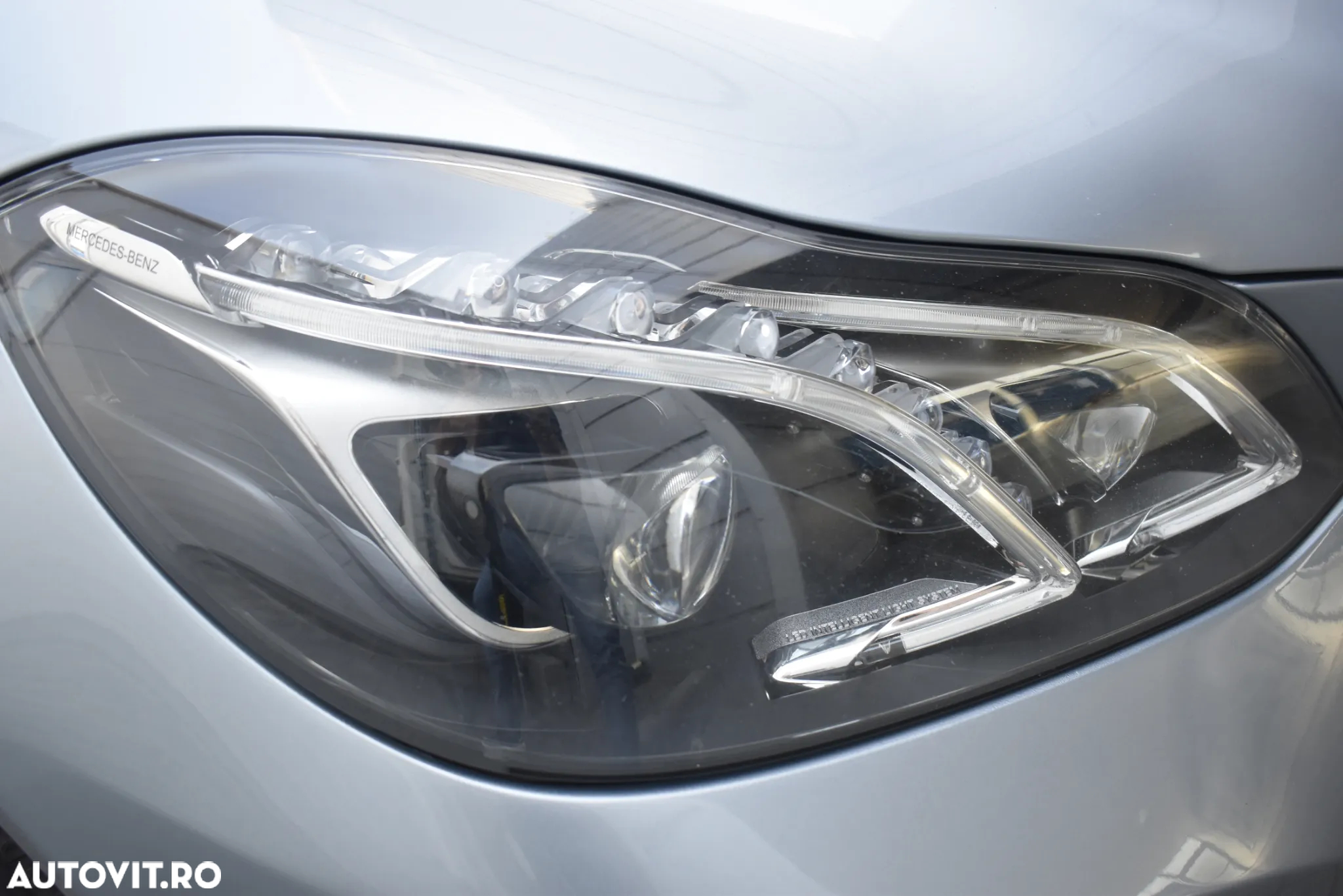 Mercedes-Benz E 250 CDI 4MATIC Aut. - 39