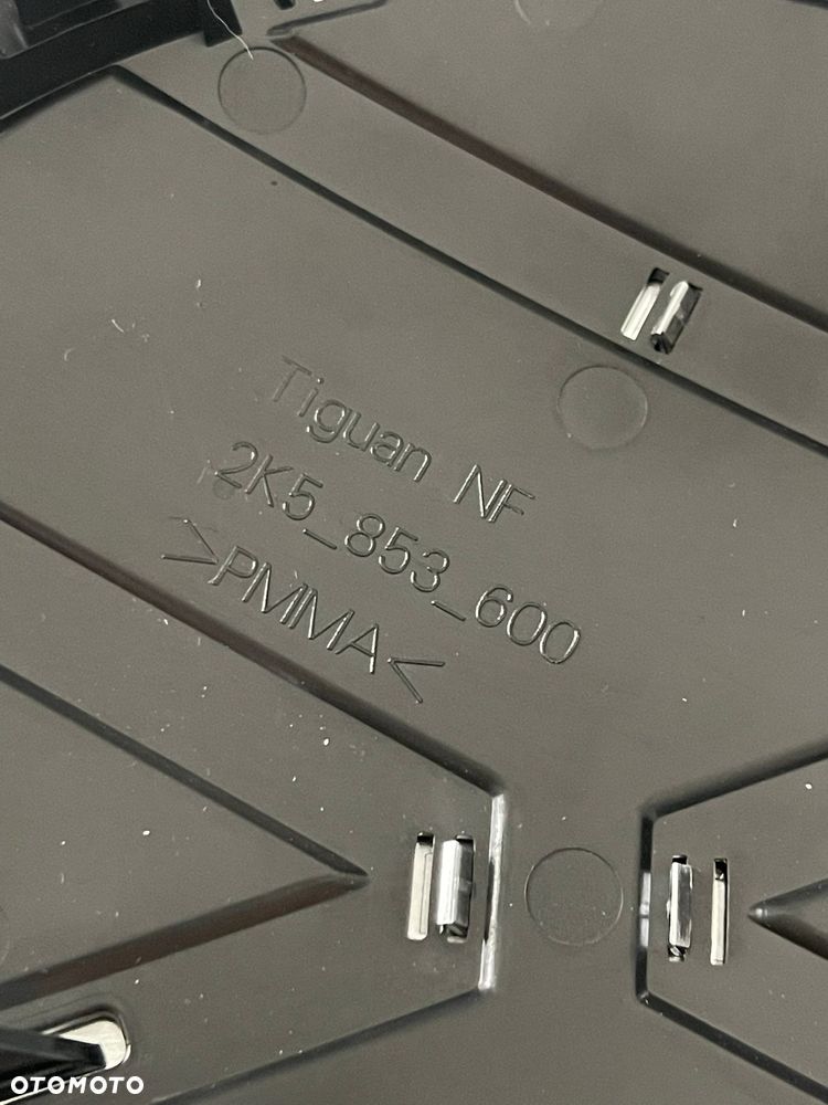 VW ARTEON GOLF VII GOLF SPORTSVAN JETTA PASSAT B8 TOURAN II  EMBLEMAT ZNACZEK LOGO POD RADAR  NOWY - 4