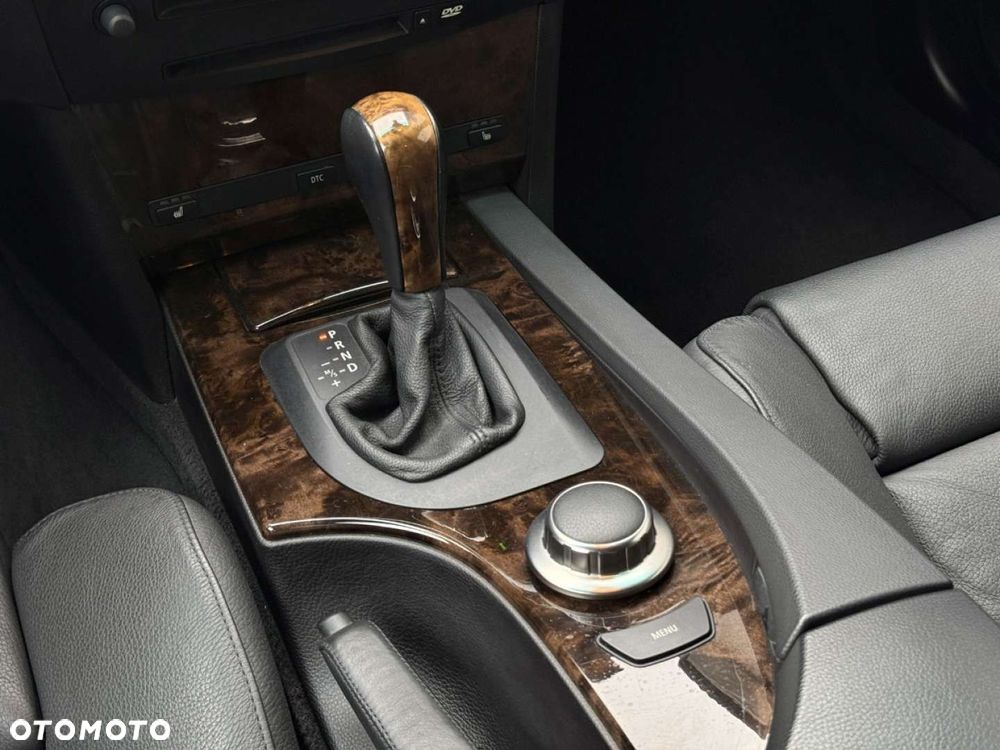 BMW Seria 5 540i Edition Sport - 27