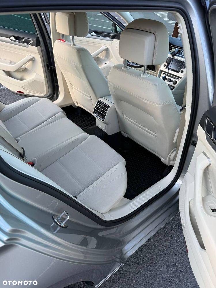 Volkswagen Passat 2.0 TDI BMT Comfortline DSG - 8