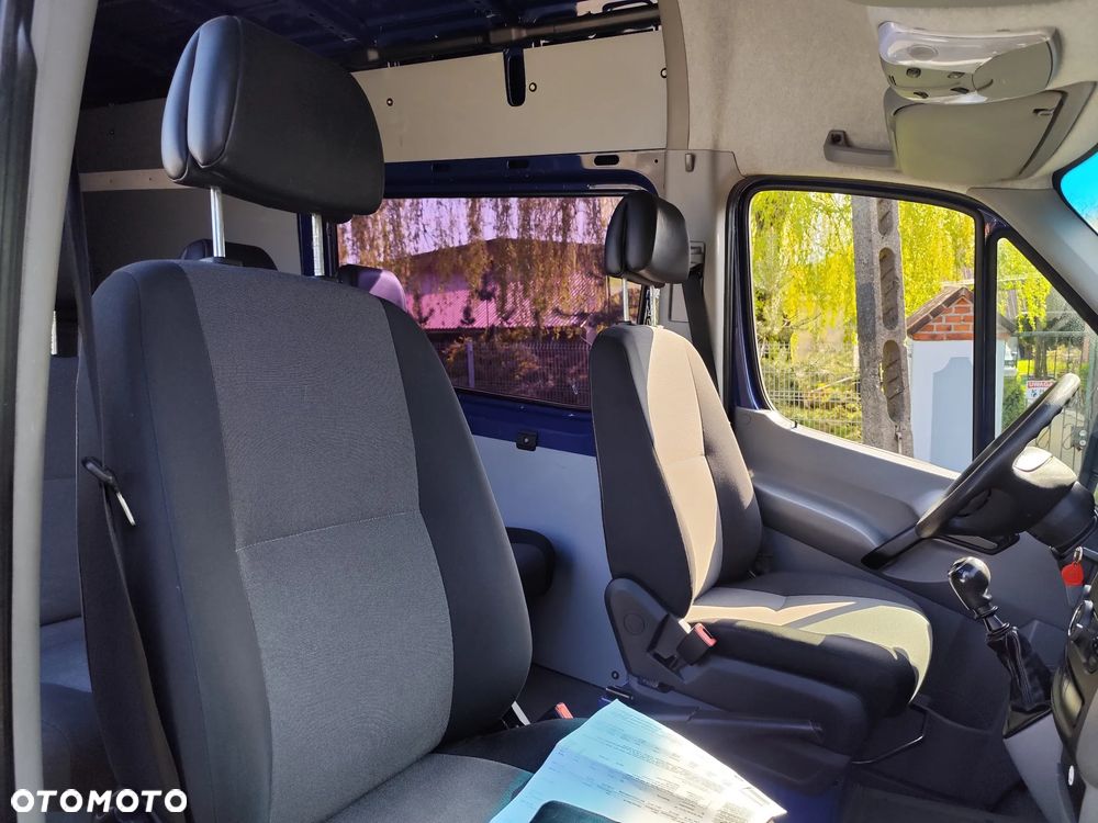 Volkswagen Crafter - 13