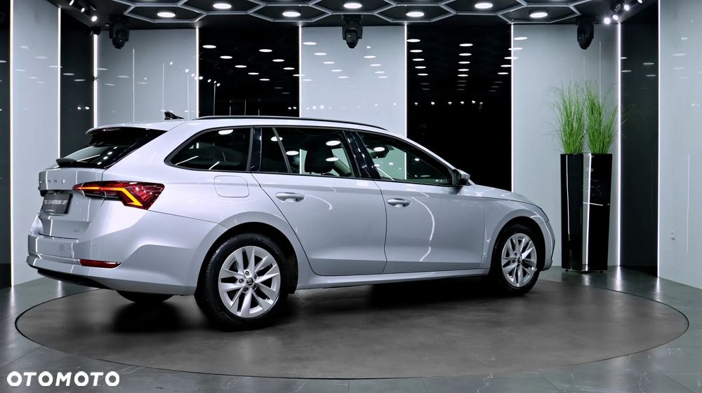 Skoda Octavia 2.0 TDI Ambition - 9