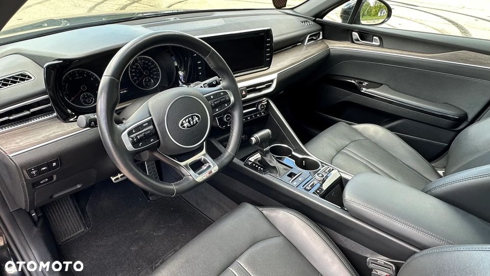 Kia K5 - 22