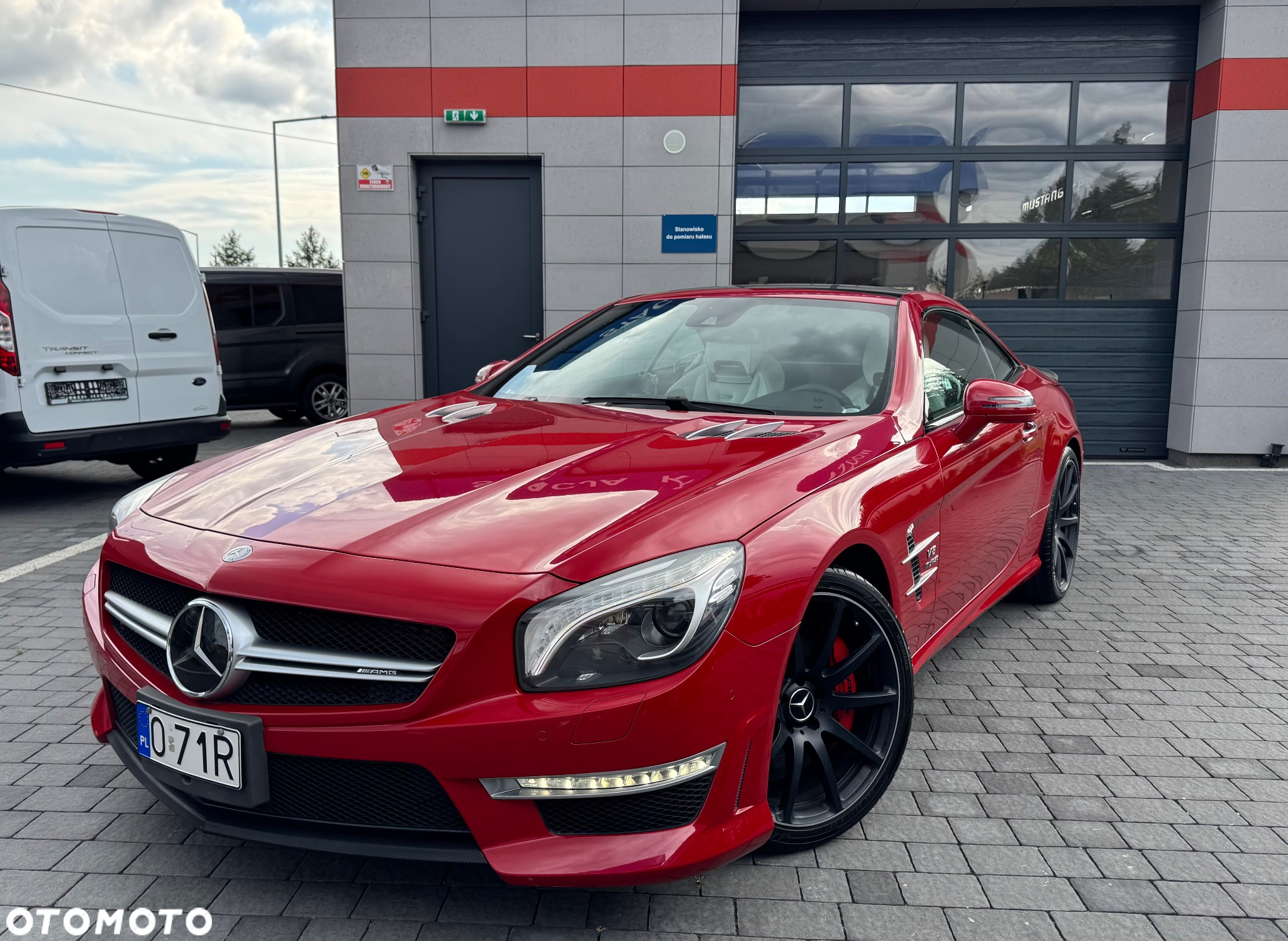Mercedes-Benz SL 63 AMG - 10