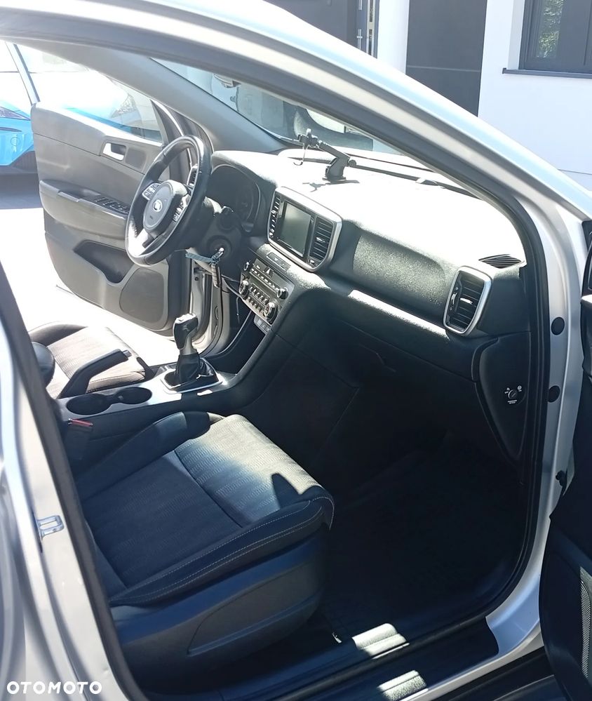 Kia Sportage 1.6 GDI 2WD DREAM-TEAM EDITION - 12