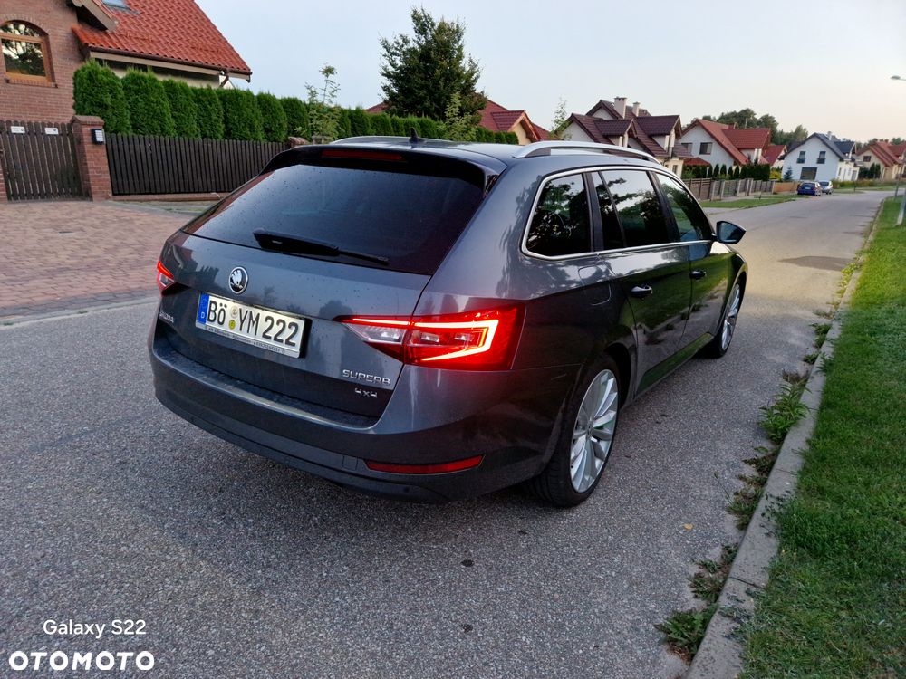 Skoda Superb 2.0 TDI 4x4 DSG Premium Edition - 33