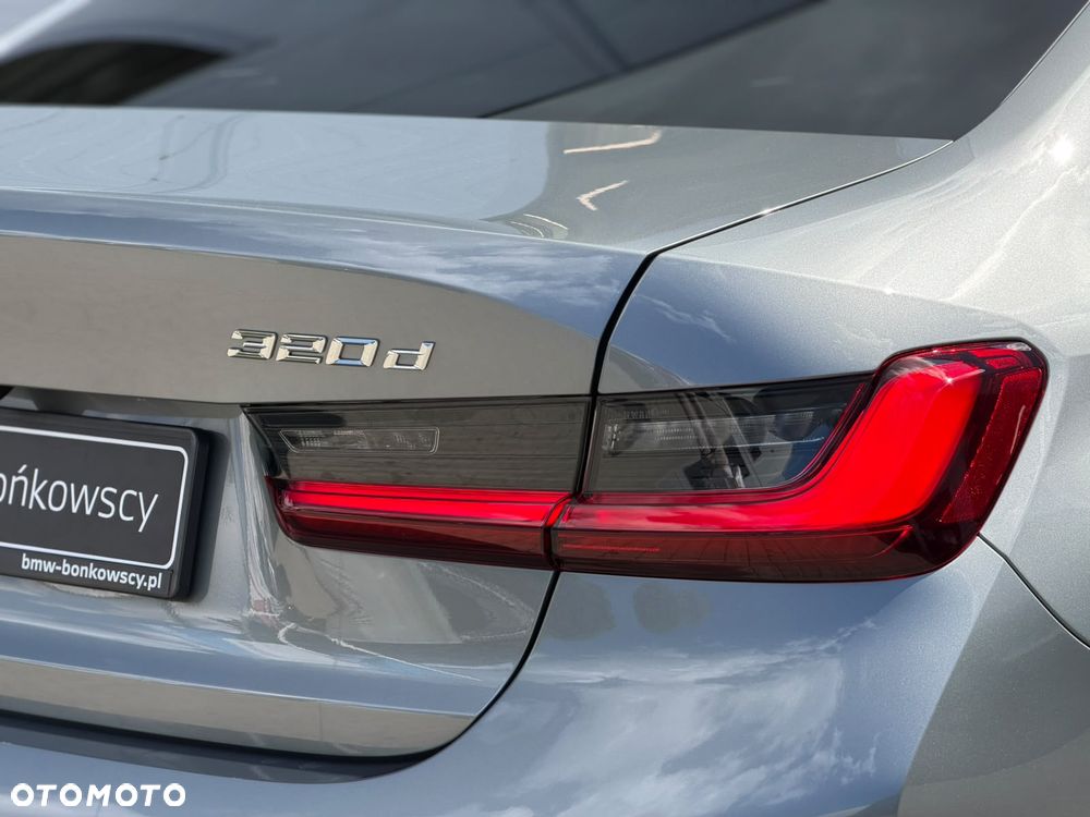 BMW Seria 3 320d xDrive mHEV M Sport - 9