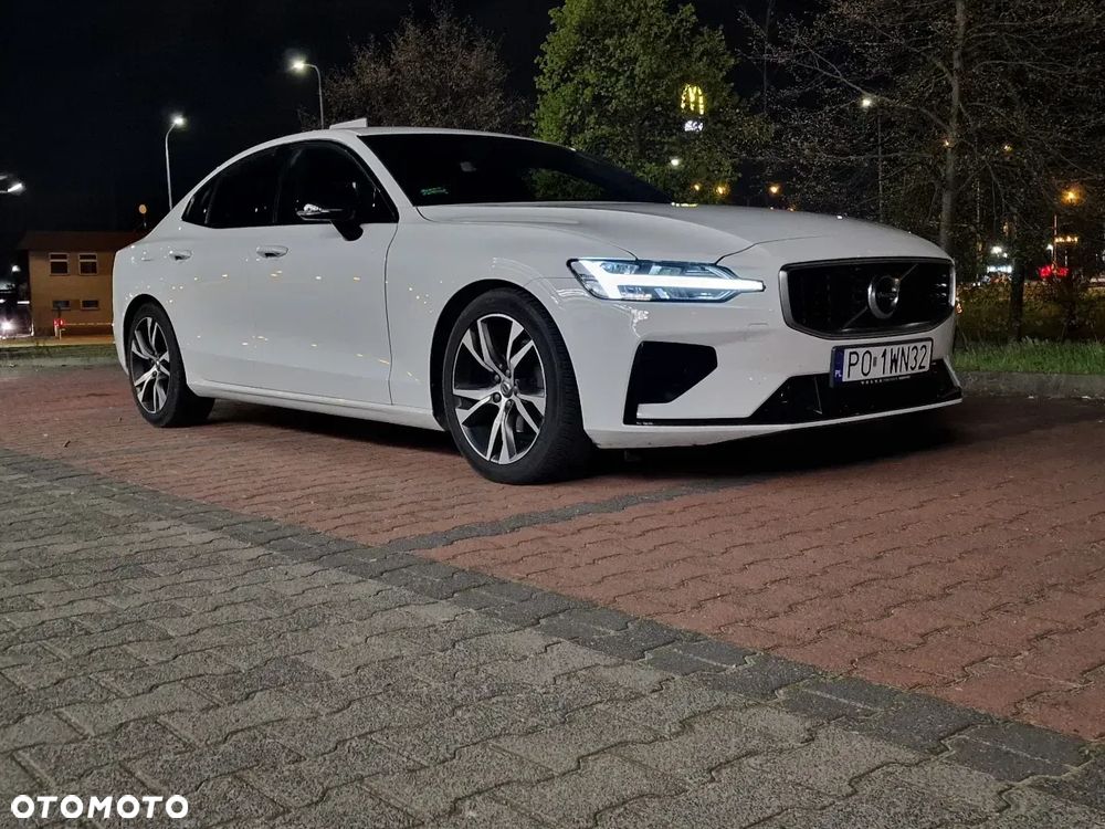 Volvo S60 T4 R-Design - 3