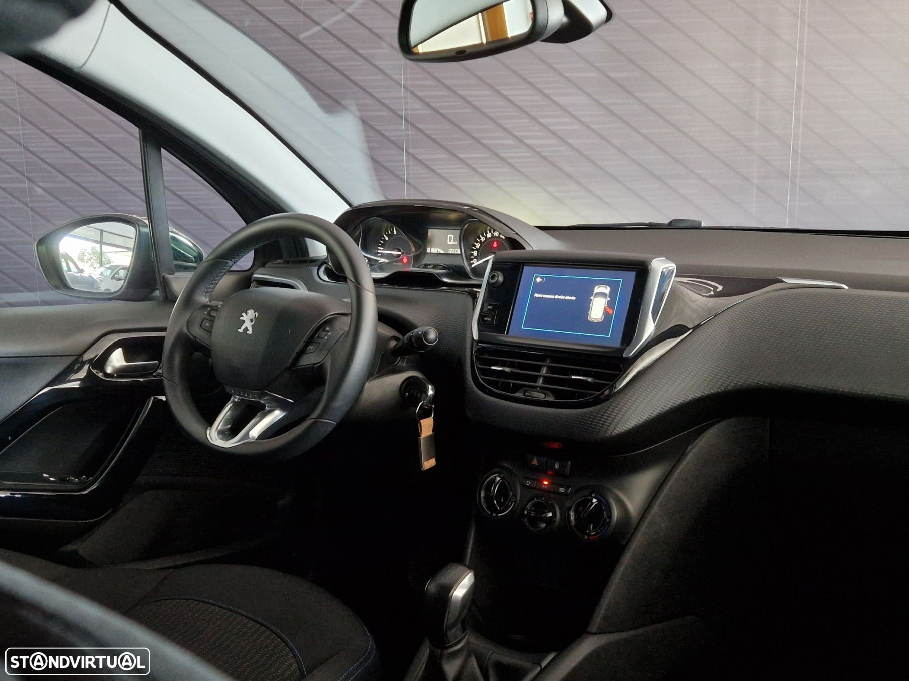 Peugeot 208 1.2 PureTech Signature - 15