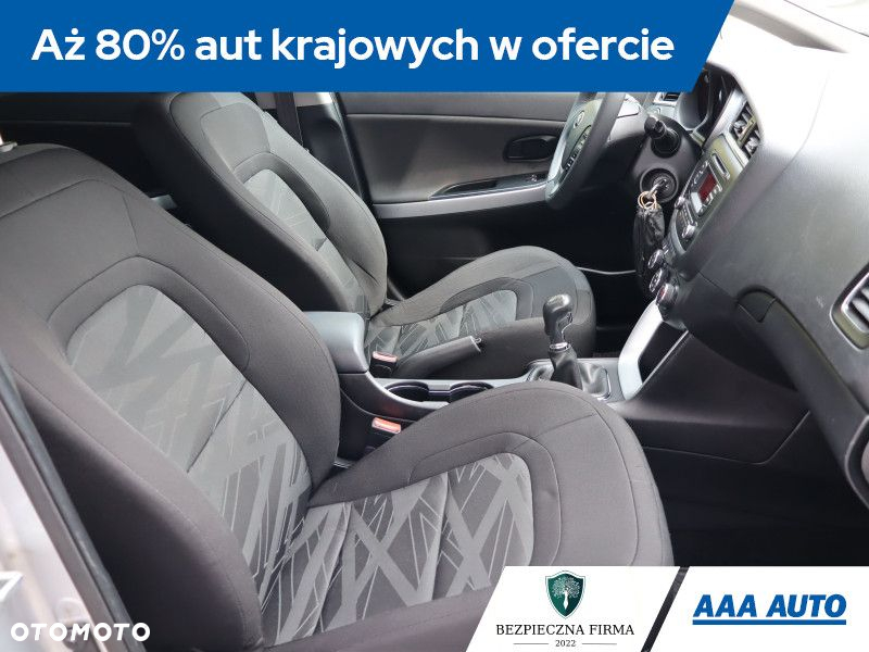 Kia Ceed - 10