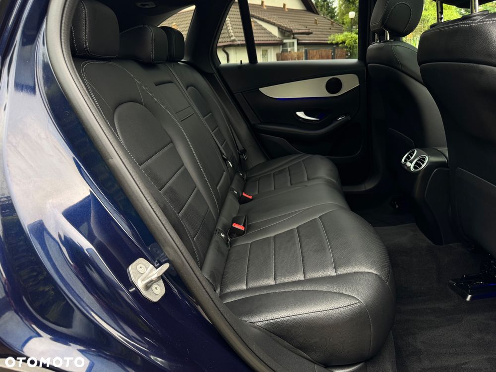 Mercedes-Benz GLC 200 d 4Matic 9G-TRONIC Exclusive - 27