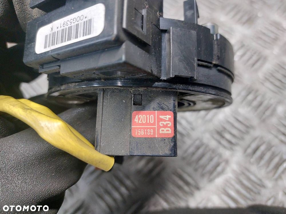 ZESTAW AIRBAG POSTRZAŁOWY KOKPIT TOYOTA RAV4 II - 5