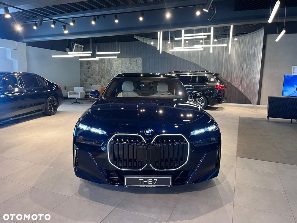 BMW Seria 7 740d xDrive mHEV sport - 9